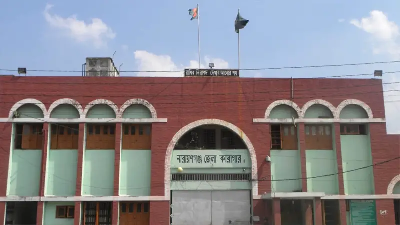যে কারণে কারাগারে থেকেই এসএসসি পরীক্ষা দিচ্ছেন তারা